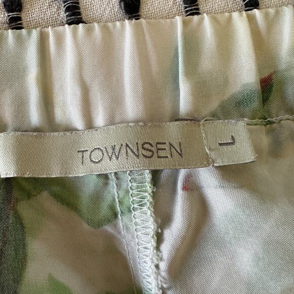 TOWNSEN | Silk Watercolor Grasshopper Green Shorts | Size Large - Picture 6 of 8